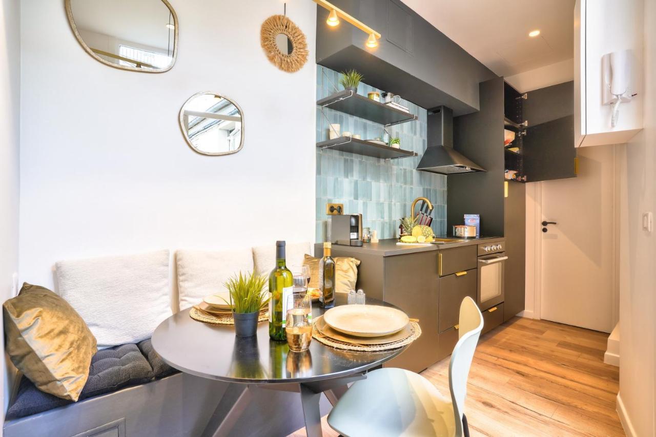New Eiffel Tour ! Splendid Apartments In The Heart Of Paris Luaran gambar