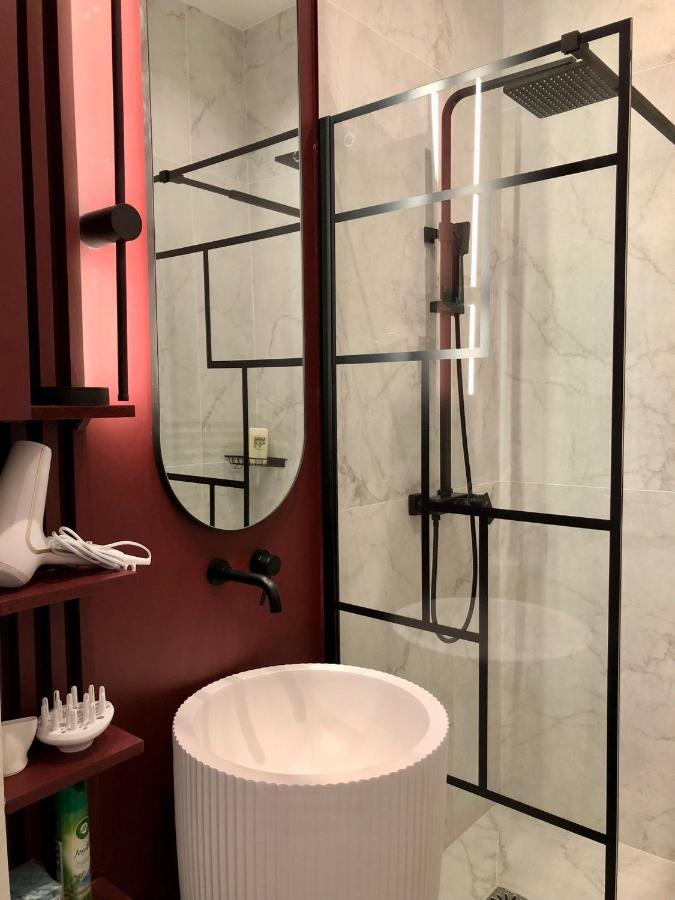 New Eiffel Tour ! Splendid Apartments In The Heart Of Paris Luaran gambar