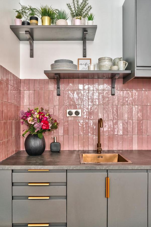 New Eiffel Tour ! Splendid Apartments In The Heart Of Paris Luaran gambar