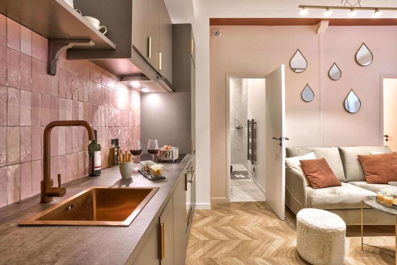 New Eiffel Tour ! Splendid Apartments In The Heart Of Paris Luaran gambar