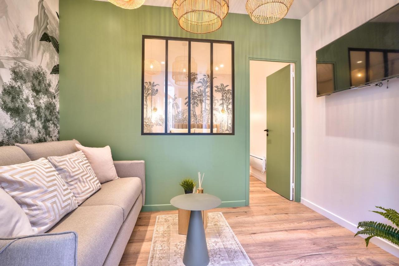 New Eiffel Tour ! Splendid Apartments In The Heart Of Paris Luaran gambar