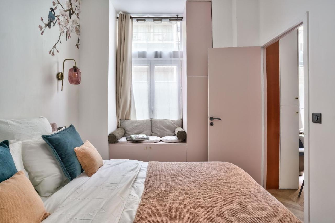 New Eiffel Tour ! Splendid Apartments In The Heart Of Paris Luaran gambar