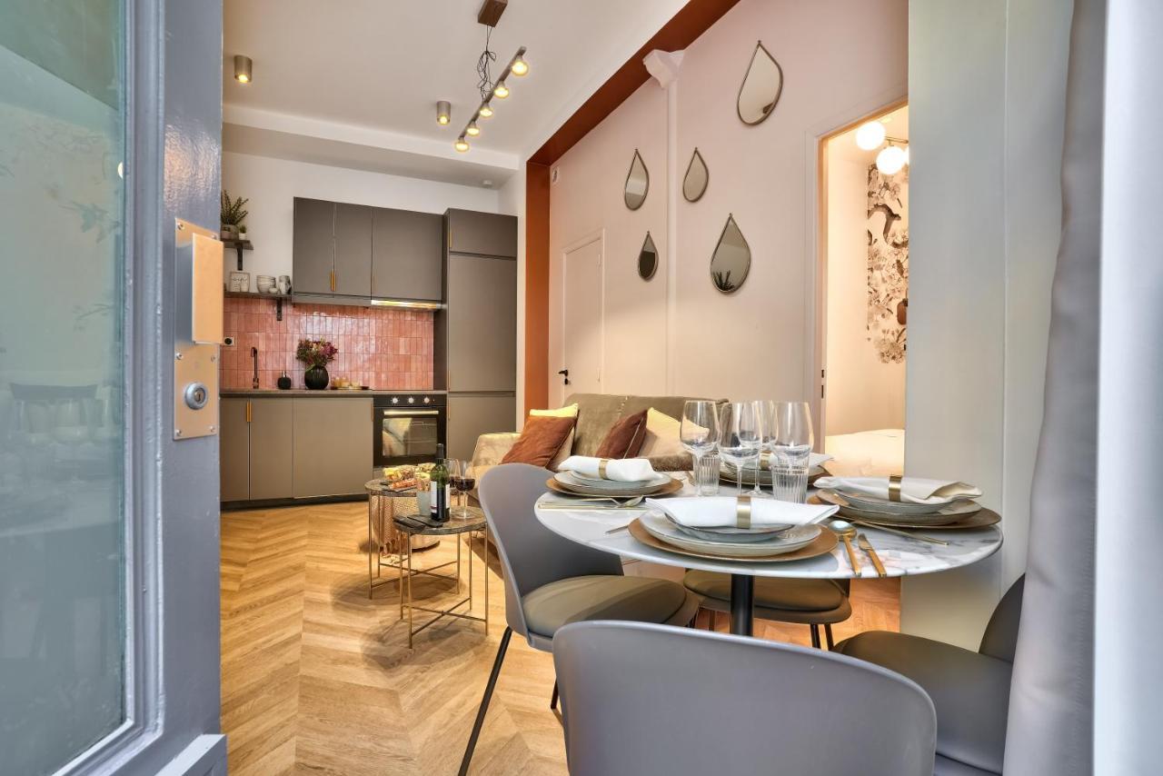 New Eiffel Tour ! Splendid Apartments In The Heart Of Paris Luaran gambar