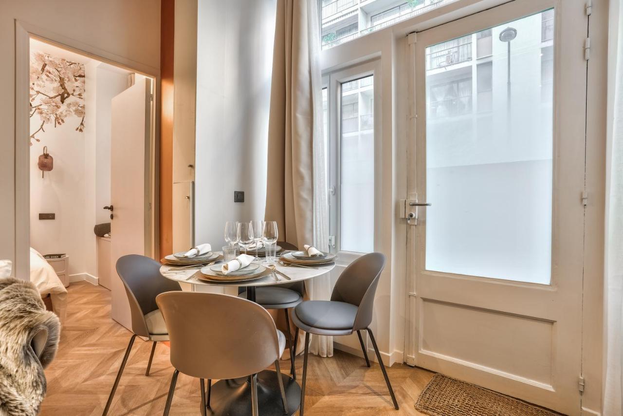 New Eiffel Tour ! Splendid Apartments In The Heart Of Paris Luaran gambar